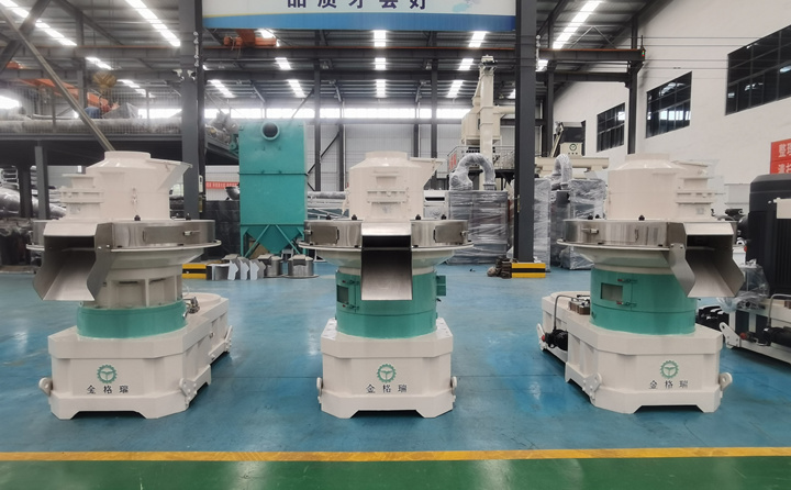 木屑顆粒機工作中會遇到各種問題，如何解決？下面為大家介紹一下，在生產(chǎn)過程中經(jīng)常遇到的問題